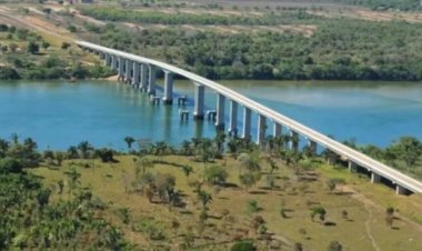 Após encalhes de balsas, DNIT abre licitação para reconstrução da ponte da BR-235 no Tocantins