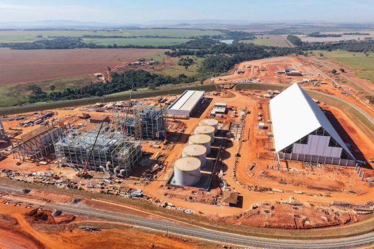 Nova indústria de Goiás recebe investimento de mais de R$ 1,5 bilhão e terá capacidade para processar 6 mil toneladas de soja por dia