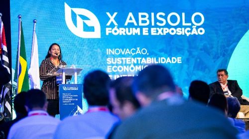 Competividade e sustentabilidade econômica no X Fórum da Abisolo