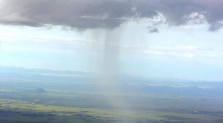 Primeira tempestade subtropical em 10 anos provoca chuva e granizo