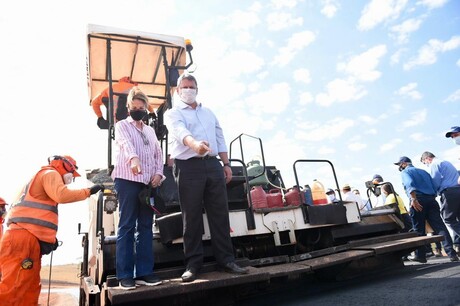 Ministro da Infraestrutura vistoria  obras de recuperação de rodovias em MS