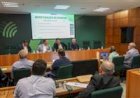 CNA debate investigação de dumping contra leite em pó e estratégias para fortalecer cadeia láctea