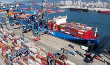 Tarifaço: Brasil e EUA voltam à mesa de negociações; café pede pausa temporária