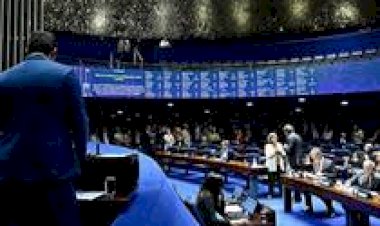 Senado aprova MP do frete rodoviário sem piso salarial de R$ 5 mil