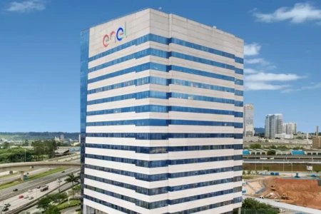 Tarcísio usa precedente de Goiás para cobrar saída da Enel de São Paulo