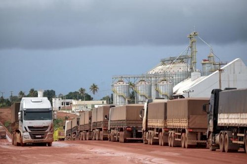 Inflação dos transportes pressiona custos e pode reduzir margens da indústria, aponta Fiemt